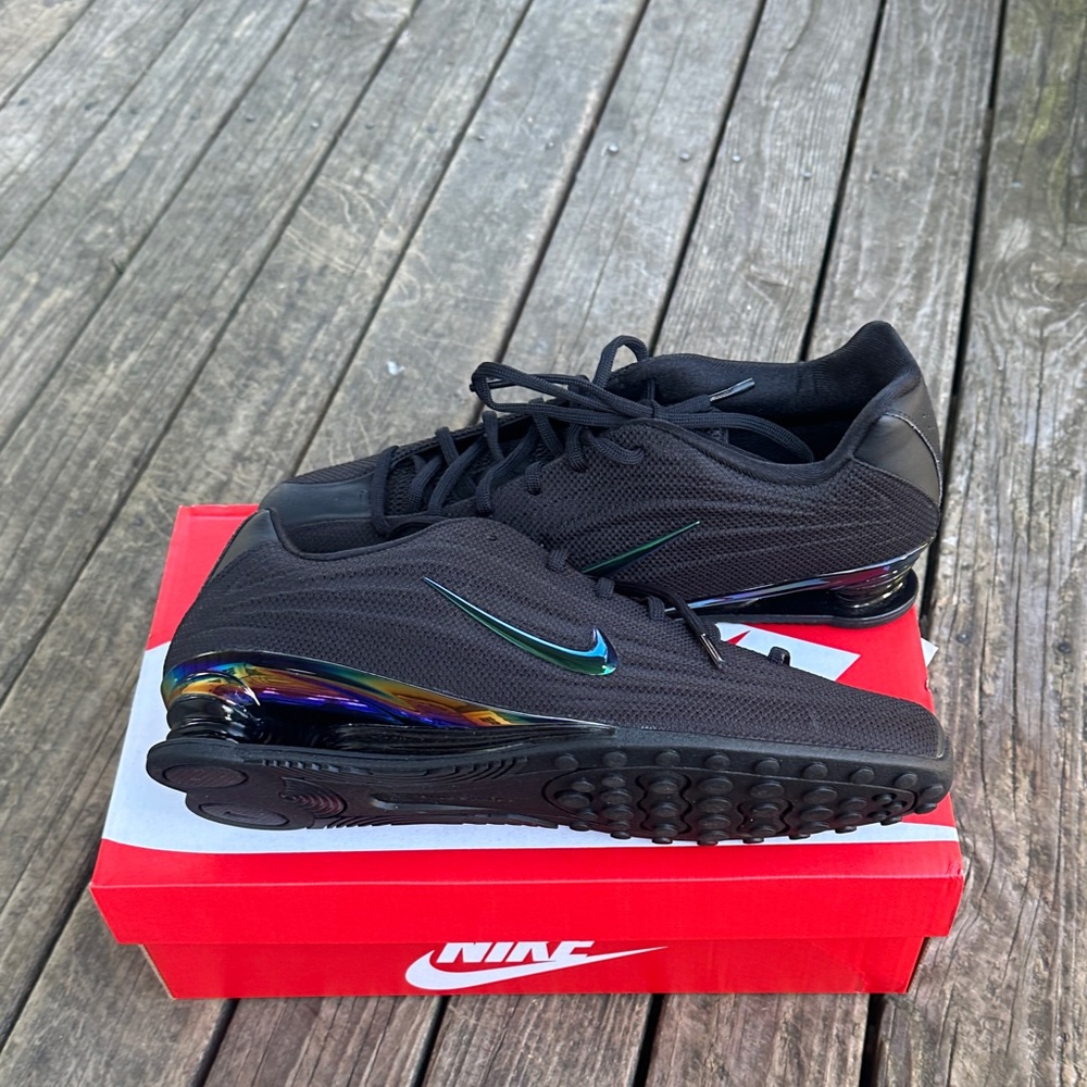 Nike Shox Z SE in Black and Multi-Color